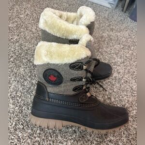 Cougar Women's Lace Up Boots - Black and Cream